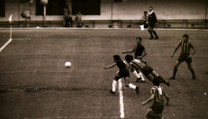 La palomita de Aldo Pedro Poy frente a Newell 's en 1971