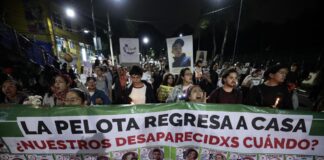 Pausa de concientización: en pleno Mundial, en México marchan por los 135.000 desaparecidos