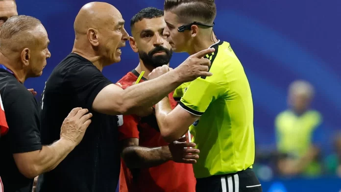 protestas-de-egipto-al-arbitro-frente-a-argentina-16-9-aspect-ratio-default-0_da39-2