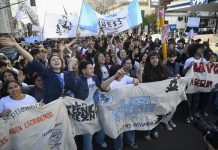 Hoy y siempre, los lápices seguirán escribiendo